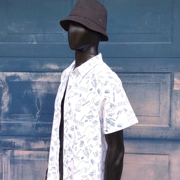 Divided (H&M) Men's Skate Board Culture Patterned Short Sleeve Summer Shirt - Picture 3 of 17